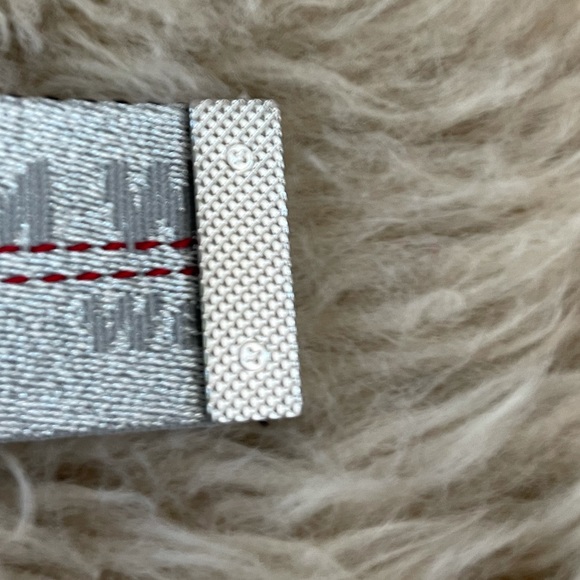 Off-white industrial belt - Picture 8 of 9